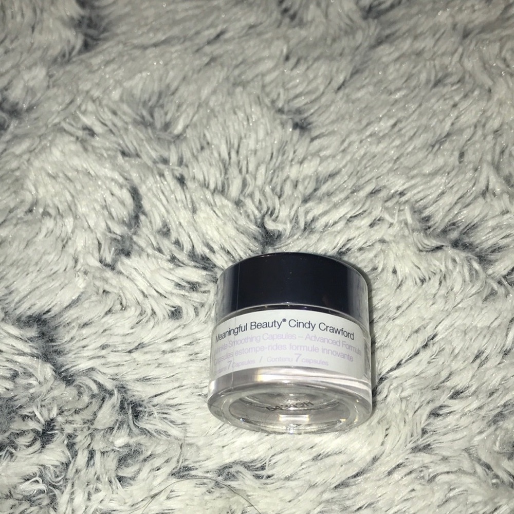 ‼️SOLD‼️ Cindy Crawford Wrinkle Smoothing Capsules - Picture 1 of 2